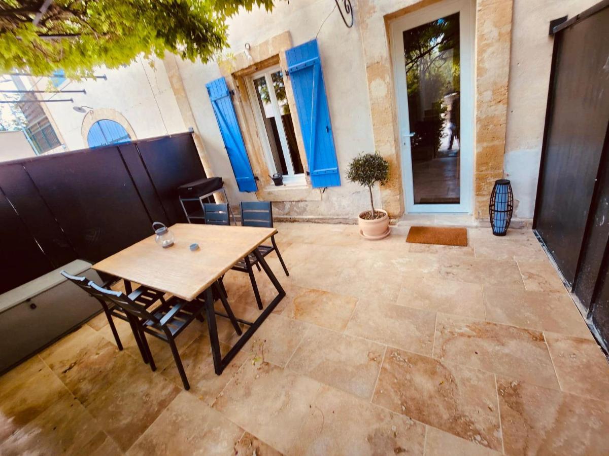 Le Mas Des Glycines Salon-de-Provence Exteriér fotografie